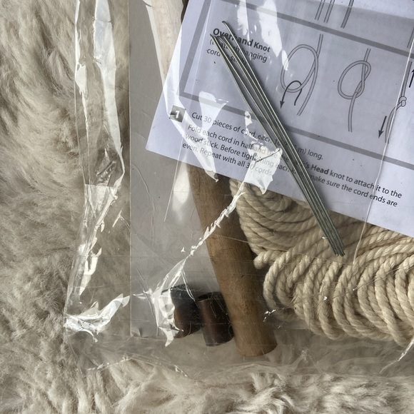 Learn to make macrame wall hanging kit craft cording Solid Oak brand handmade - Picture 10 of 11